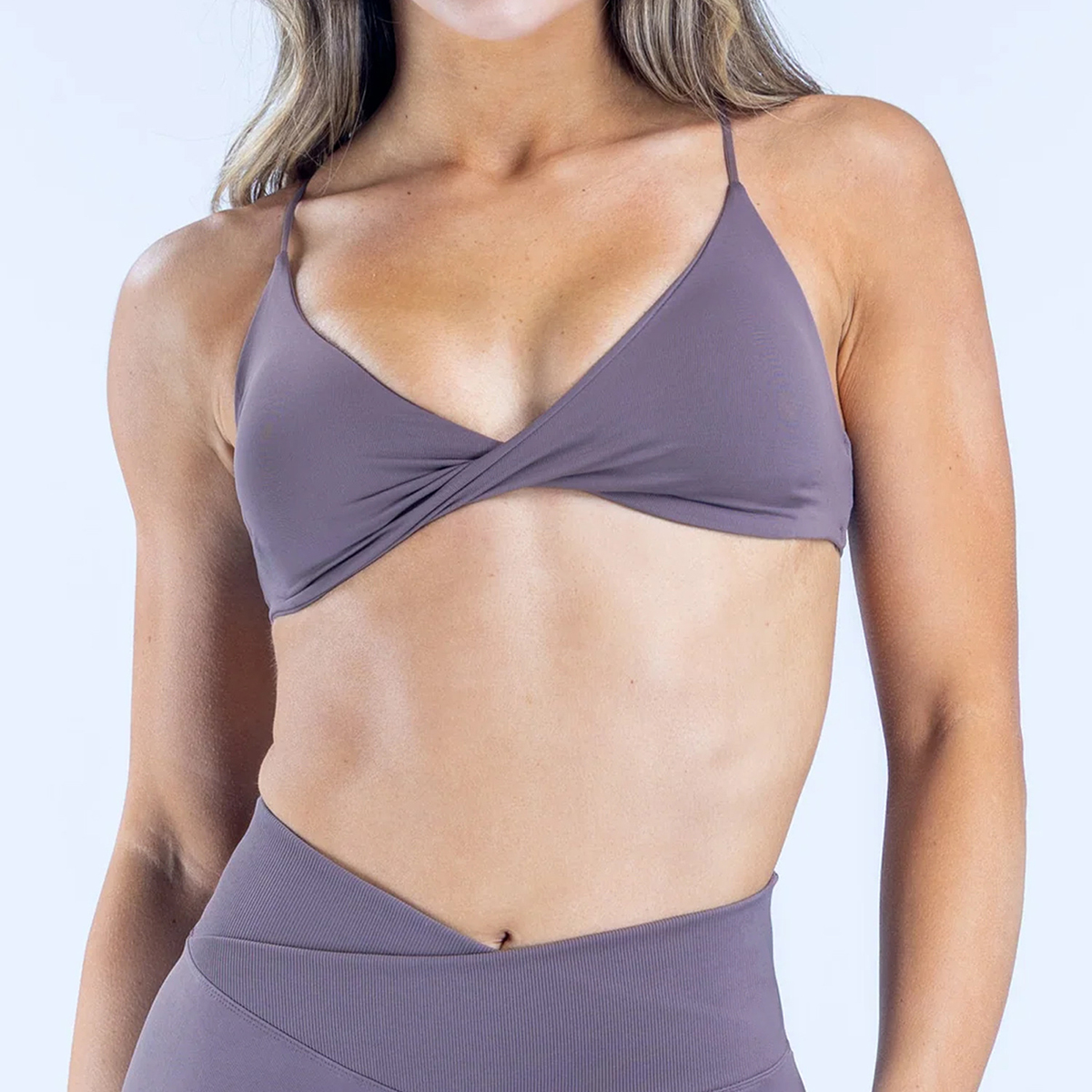 Vision Twist Front Sports Bra  - Push Up Bra Padded 评论和价格