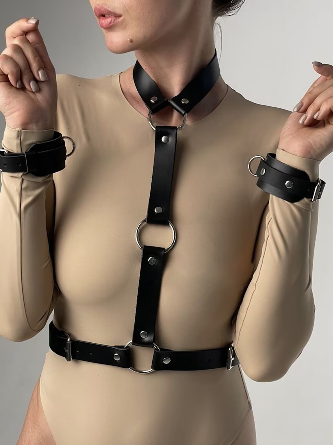 Women's Sexy Leather Harness B - Garter Belt Set 评论和价格