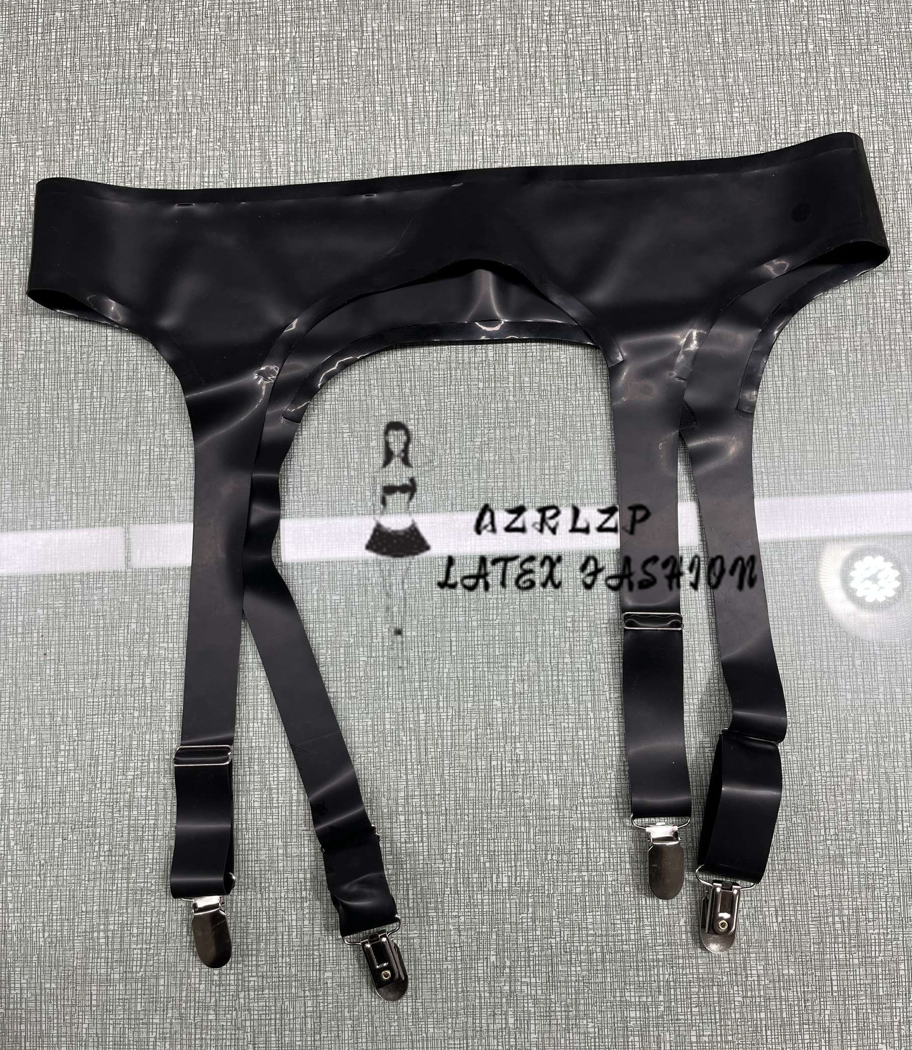 Natural latex garter belt (duc - Garter Belt Set 评论和价格